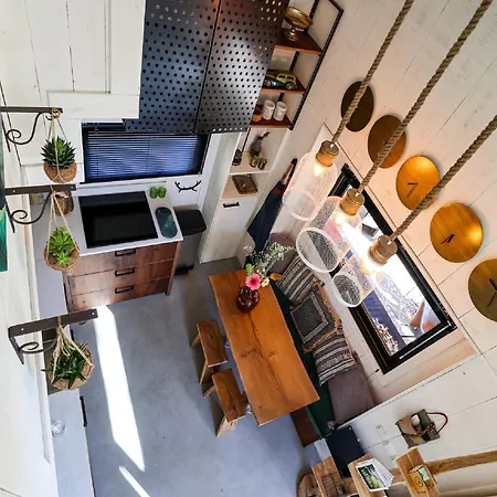 Nice Tiny House With A Pellet Stove *