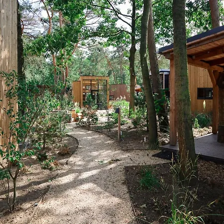 בית נופש Nice Tiny House With A Pellet Stove אוטרלו