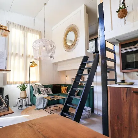 Nice Tiny House With A Pellet Stove בית נופש אוטרלו